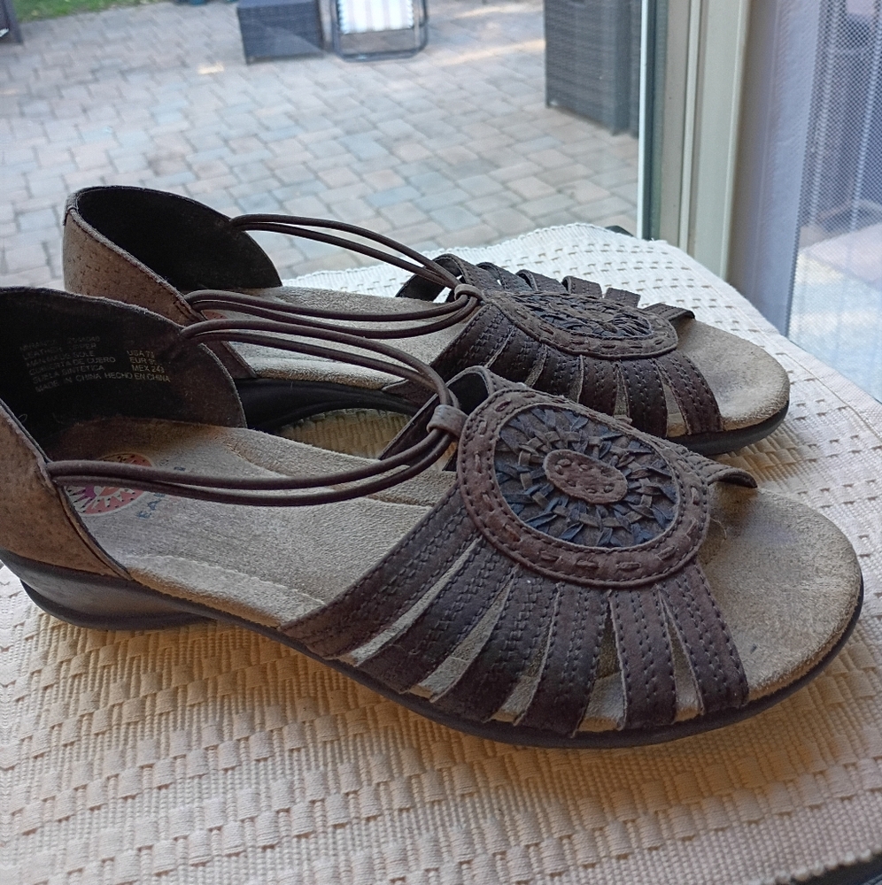 Earth Spirit brown suede slip on sandals /flats women’s size 8.5